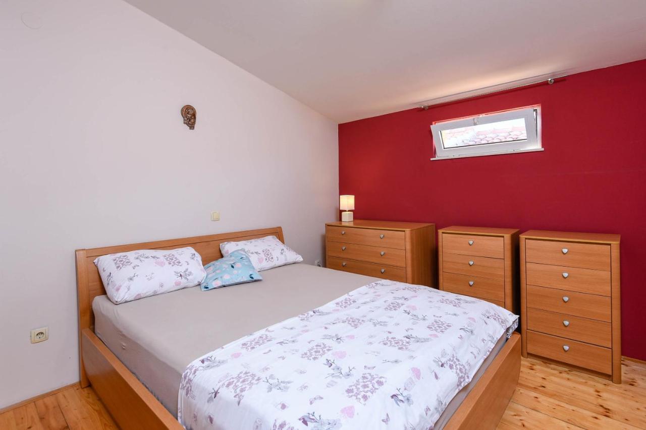 Apartments Karla Orebić Екстериор снимка
