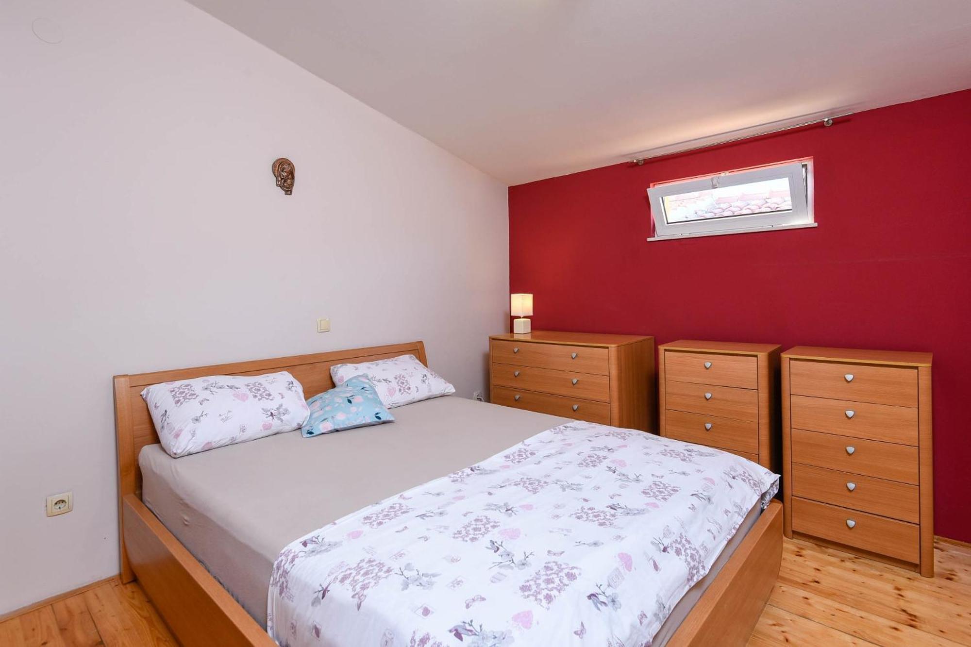 Apartments Karla Orebić Стая снимка