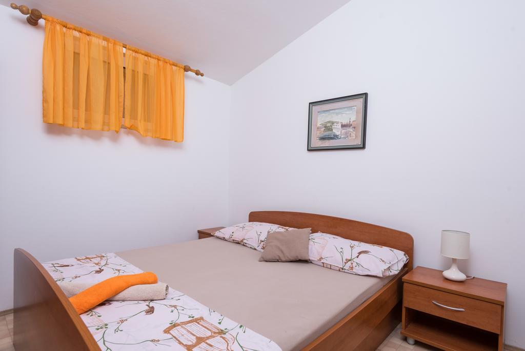 Apartments Karla Orebić Екстериор снимка